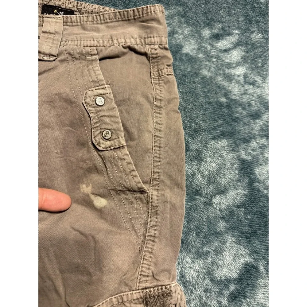 Broken Threads Mens Cargo Shorts Regular Fit 36 Brown Multi Pocket Bleach Mark